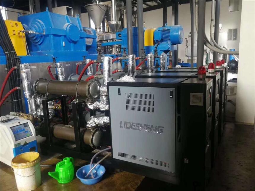 株洲油加熱器/油循環模溫機/水溫度控制機/模具溫度控制機/冷熱一體模溫機